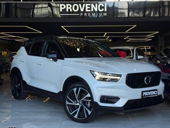 VOLVO XC40 2.0 T5 GASOLINA R-DESIGN AWD GEARTRONIC VOLVO XC40 2.0 T5 GASOLINA R-DESIGN AWD GEARTRONIC